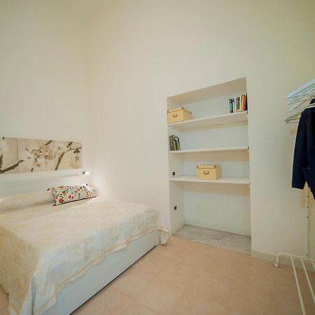 B&B Ma.Li. Наполи Екстериор снимка