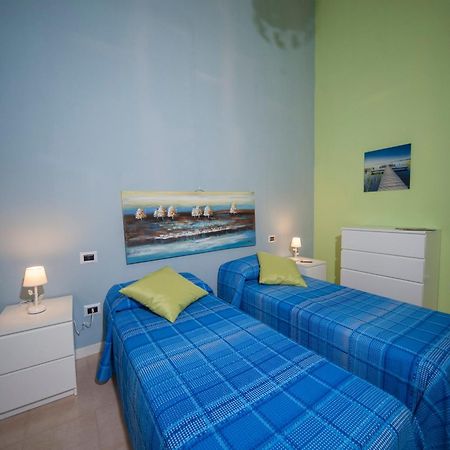 B&B Ma.Li. Наполи Екстериор снимка