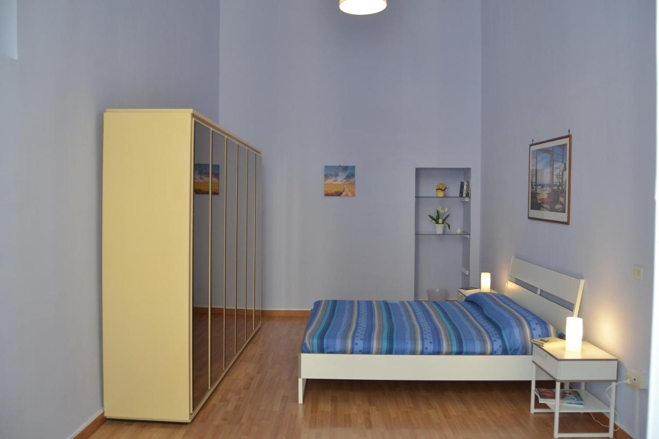 B&B Ma.Li. Наполи Екстериор снимка