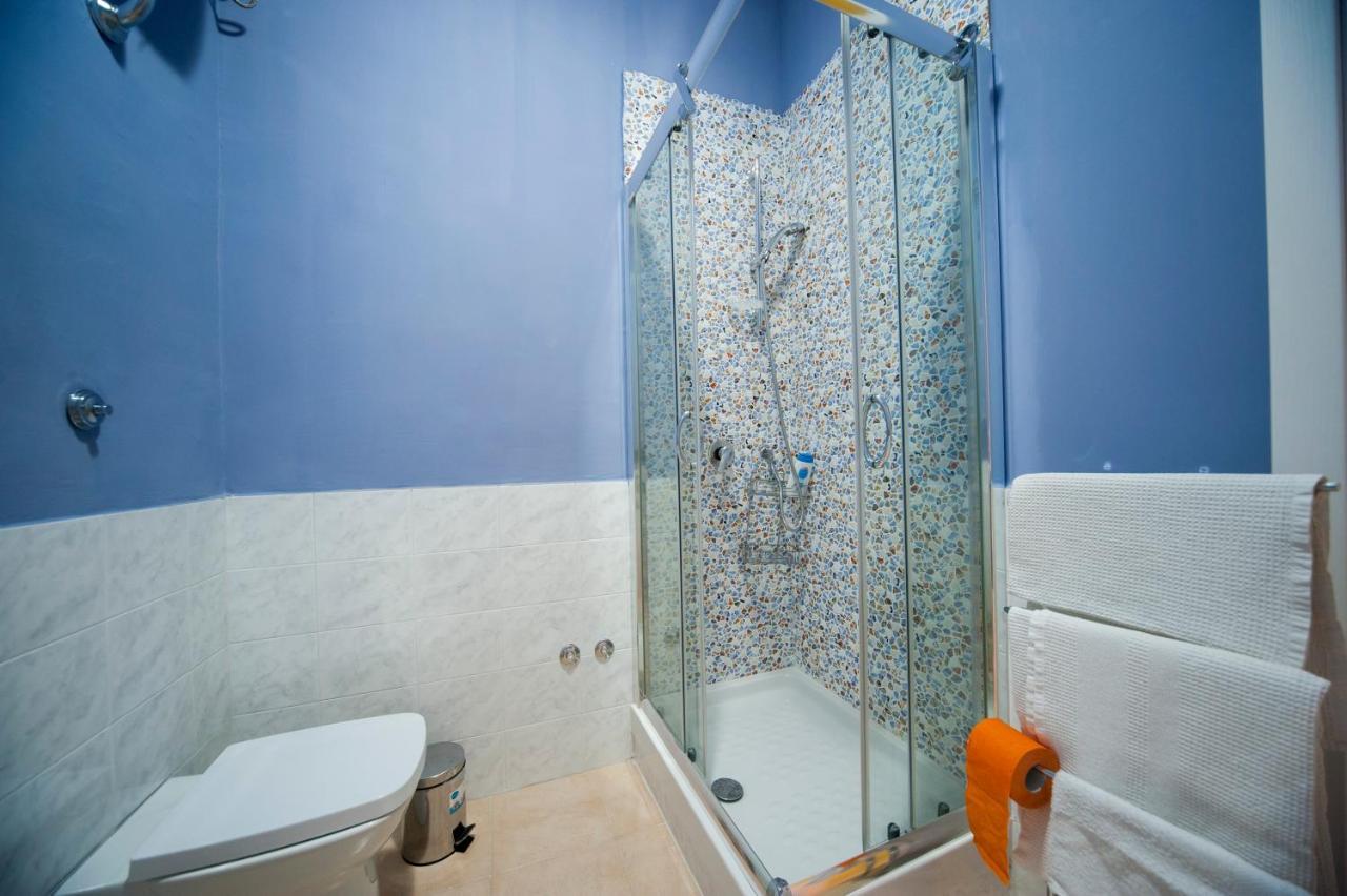 B&B Ma.Li. Наполи Екстериор снимка