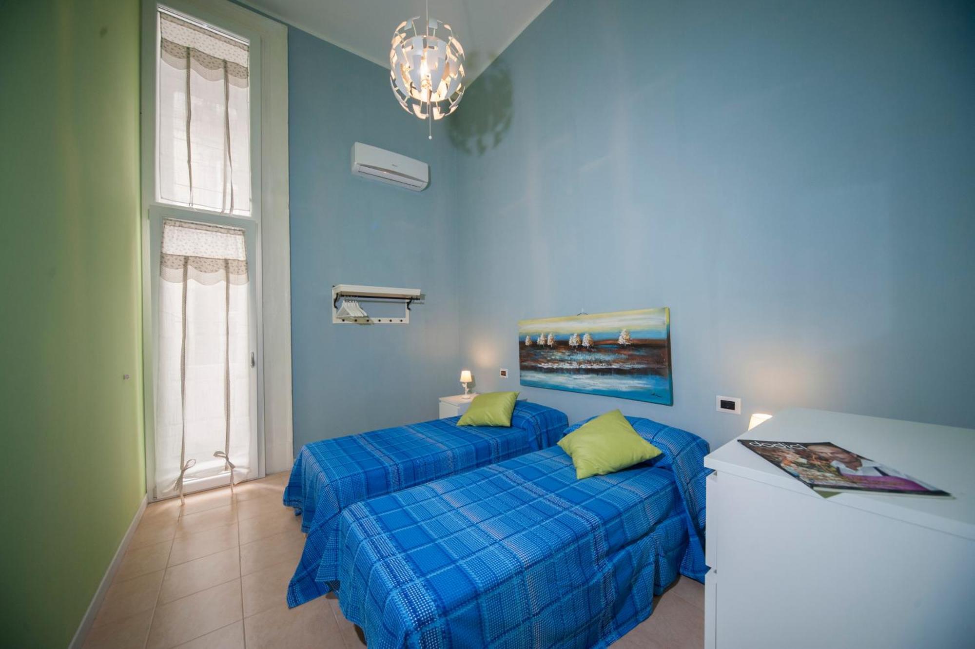 B&B Ma.Li. Наполи Екстериор снимка
